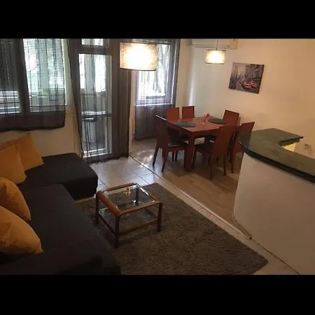 Apartmán Top Center - Cosy One Bedroom